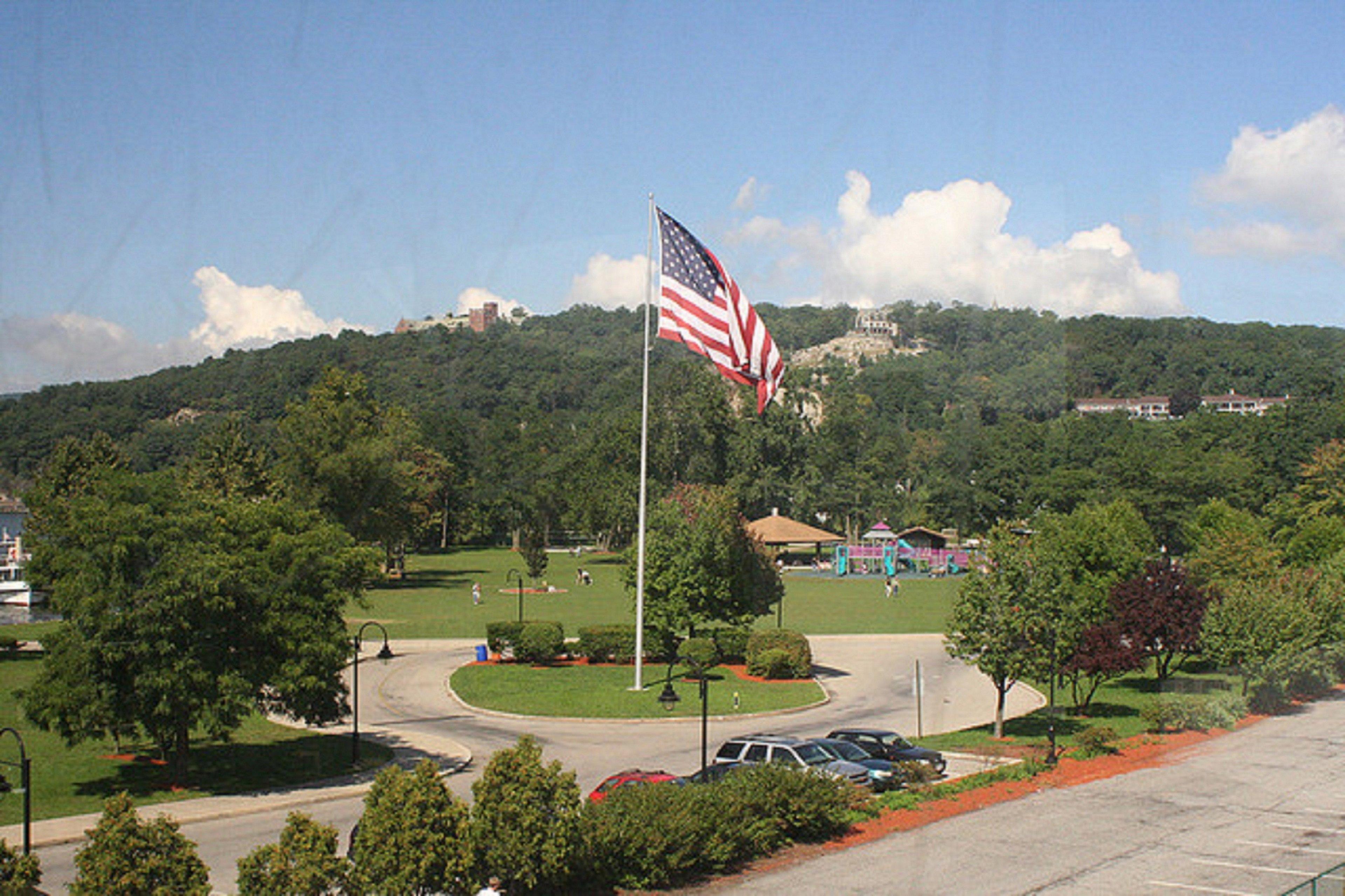 Holiday Inn Express & Suites Peekskill-Lower Hudson Valley By Ihg Kültér fotó